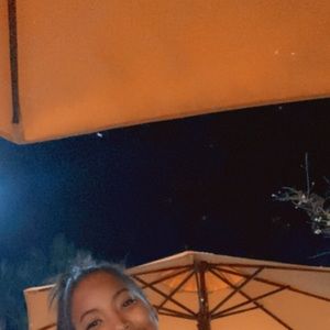 Meet your Posher, Neisy